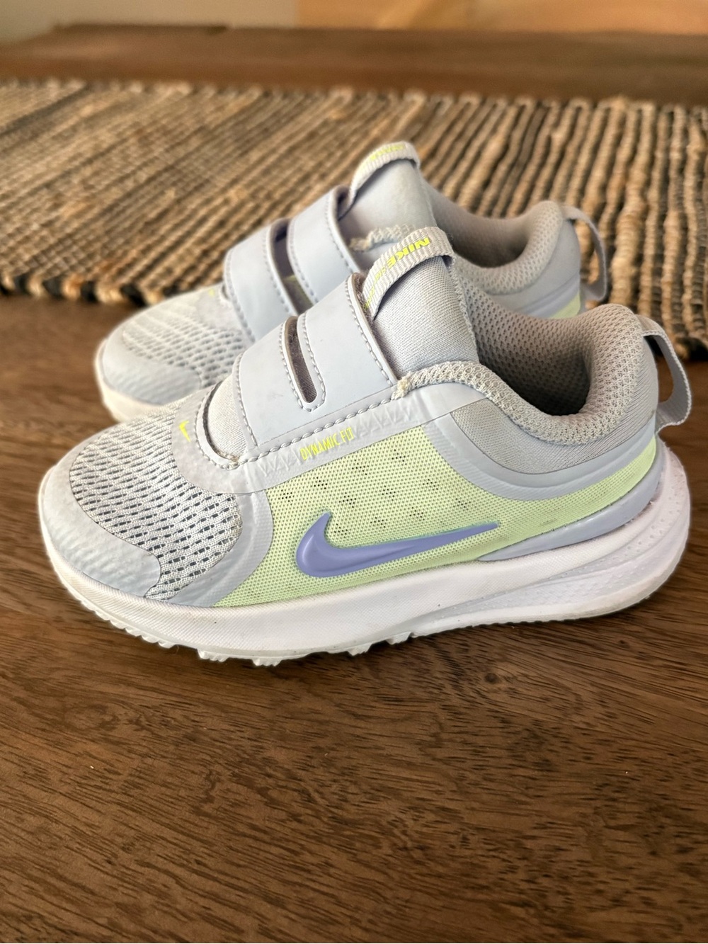 Nike Kids Lavender Blue Gray Lime Green Velcro Sneakers Purple 6.5 Wide Toddler